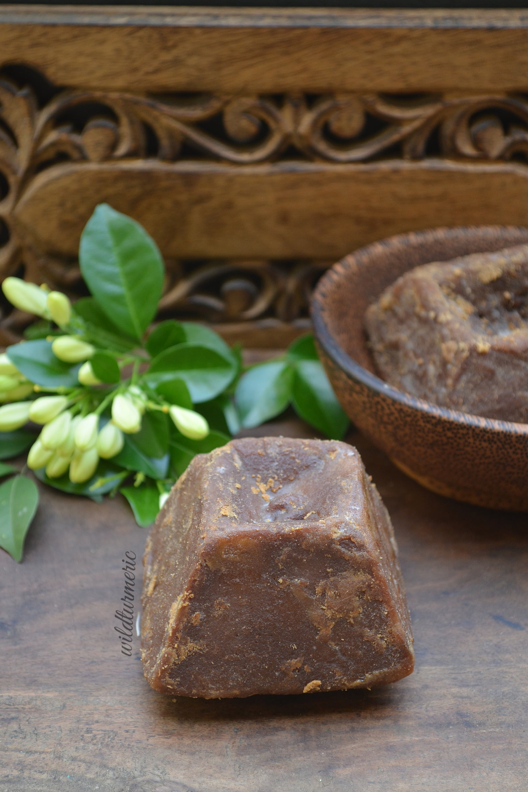 7 Top Benefits Of Palm Jaggery | Karupatti (Panai Vellam) - Wildturmeric